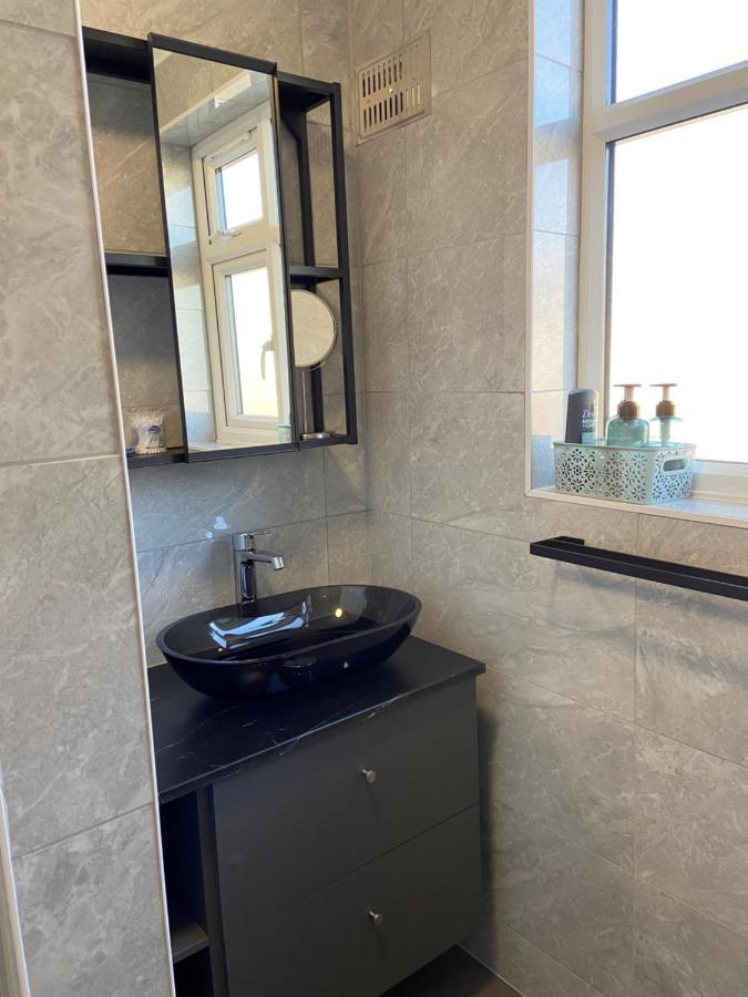 Streatham Common Bed & Breakfast London Exteriör bild